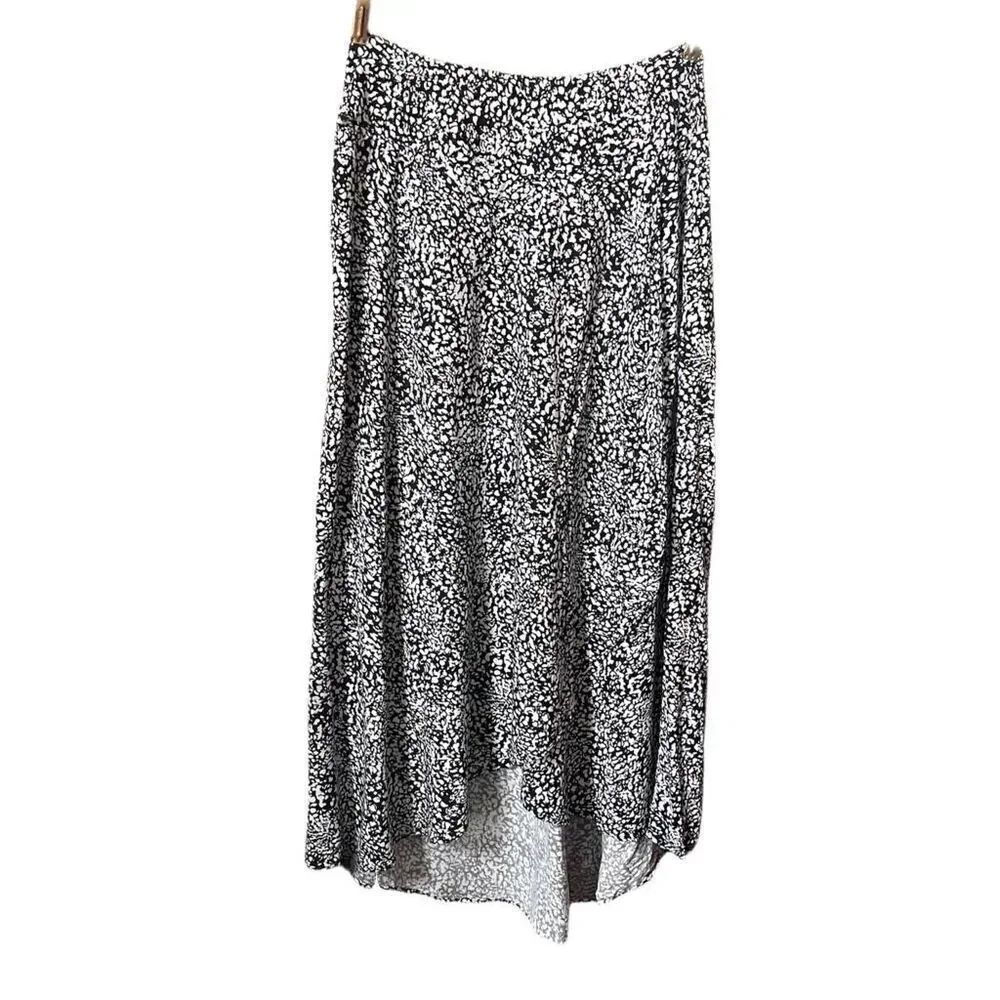 Japna size large high low midi skirt. Wide waist band faux wrap